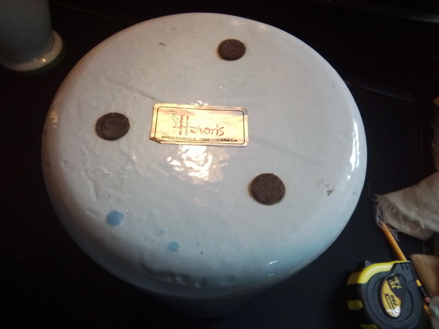 Heron's White Ceramic Vase - photo 4