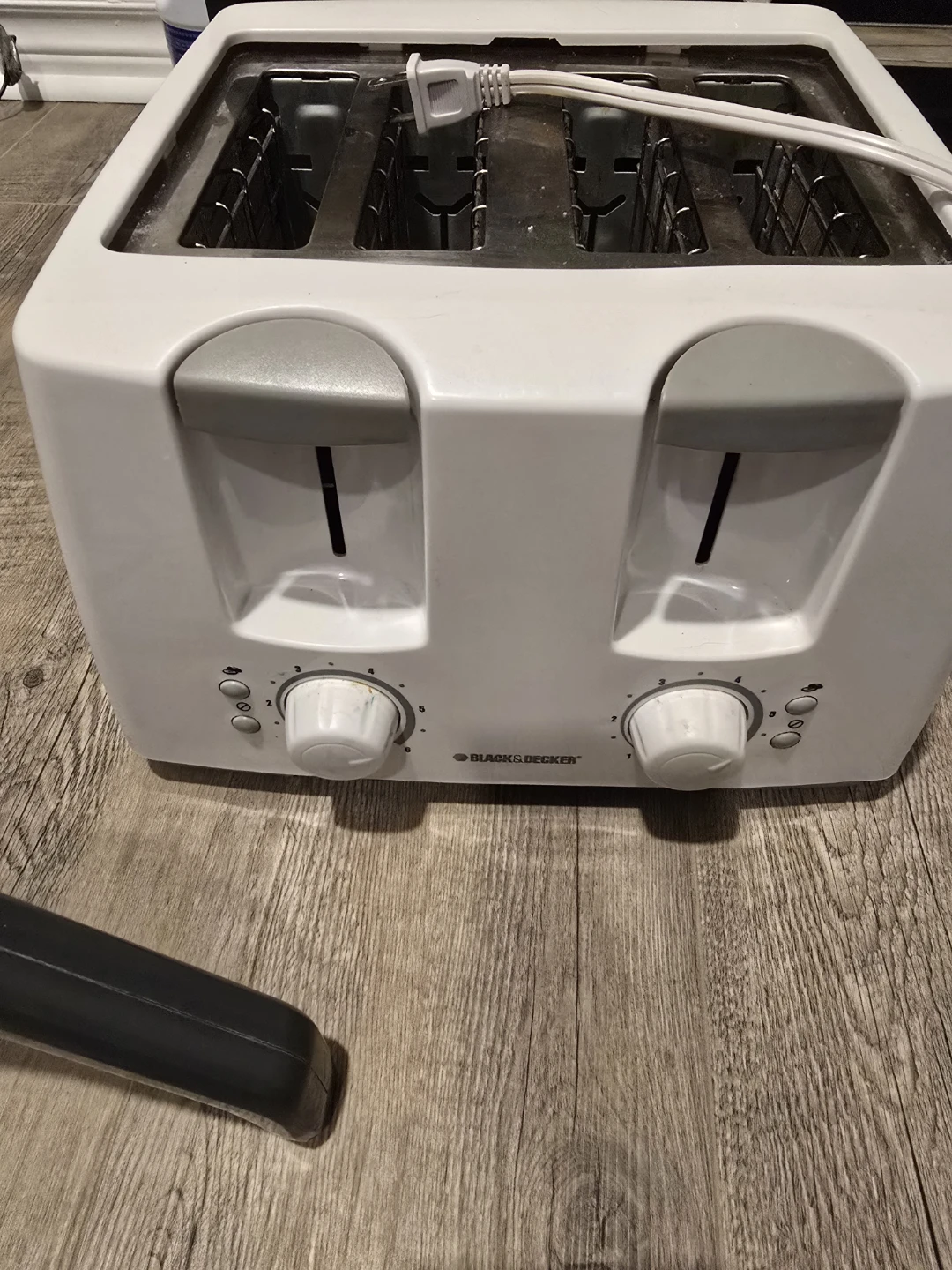 Black & Decker 2-Slice Toaster - photo 3