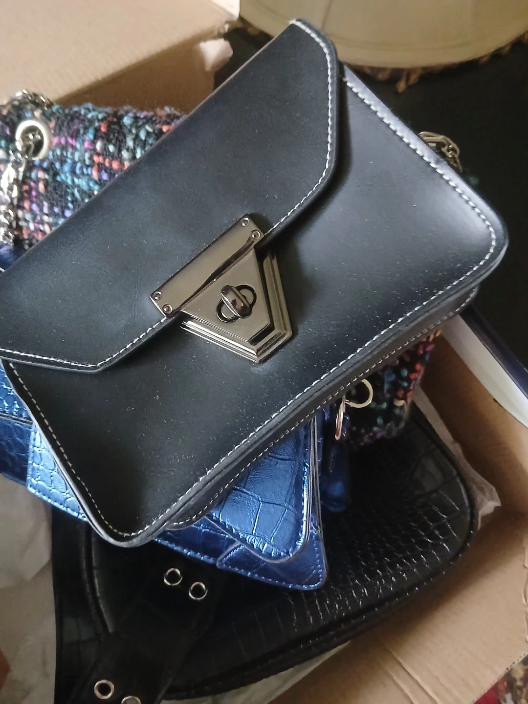 Assorted Women's Handbags 4 for $25 - photo 4
