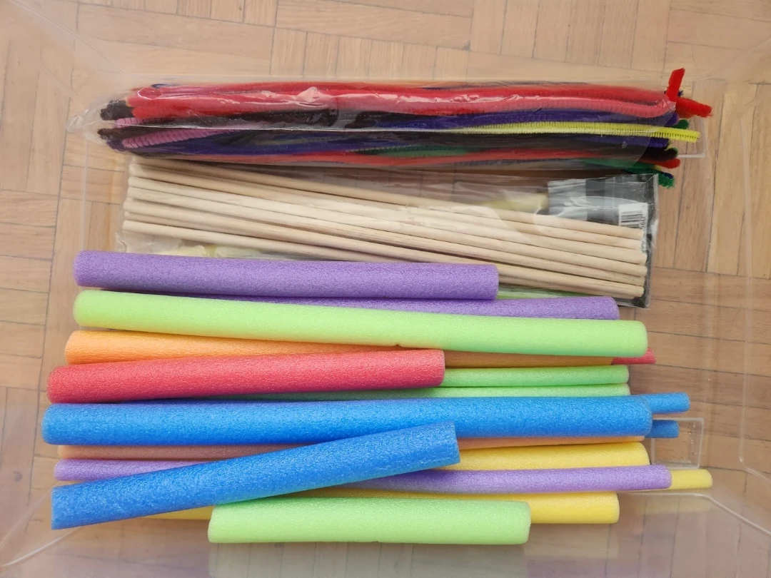 Craft Supplies - Fuzzy Bendable Pipes, Wooden & Foam Dowels