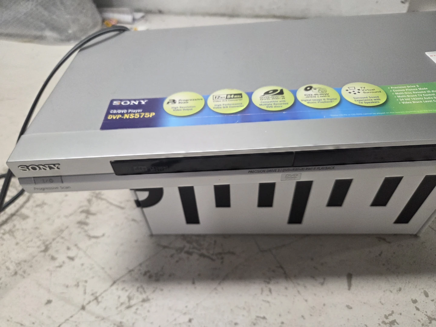 Sony DVP-NS575P CD/DVD Player - photo 3
