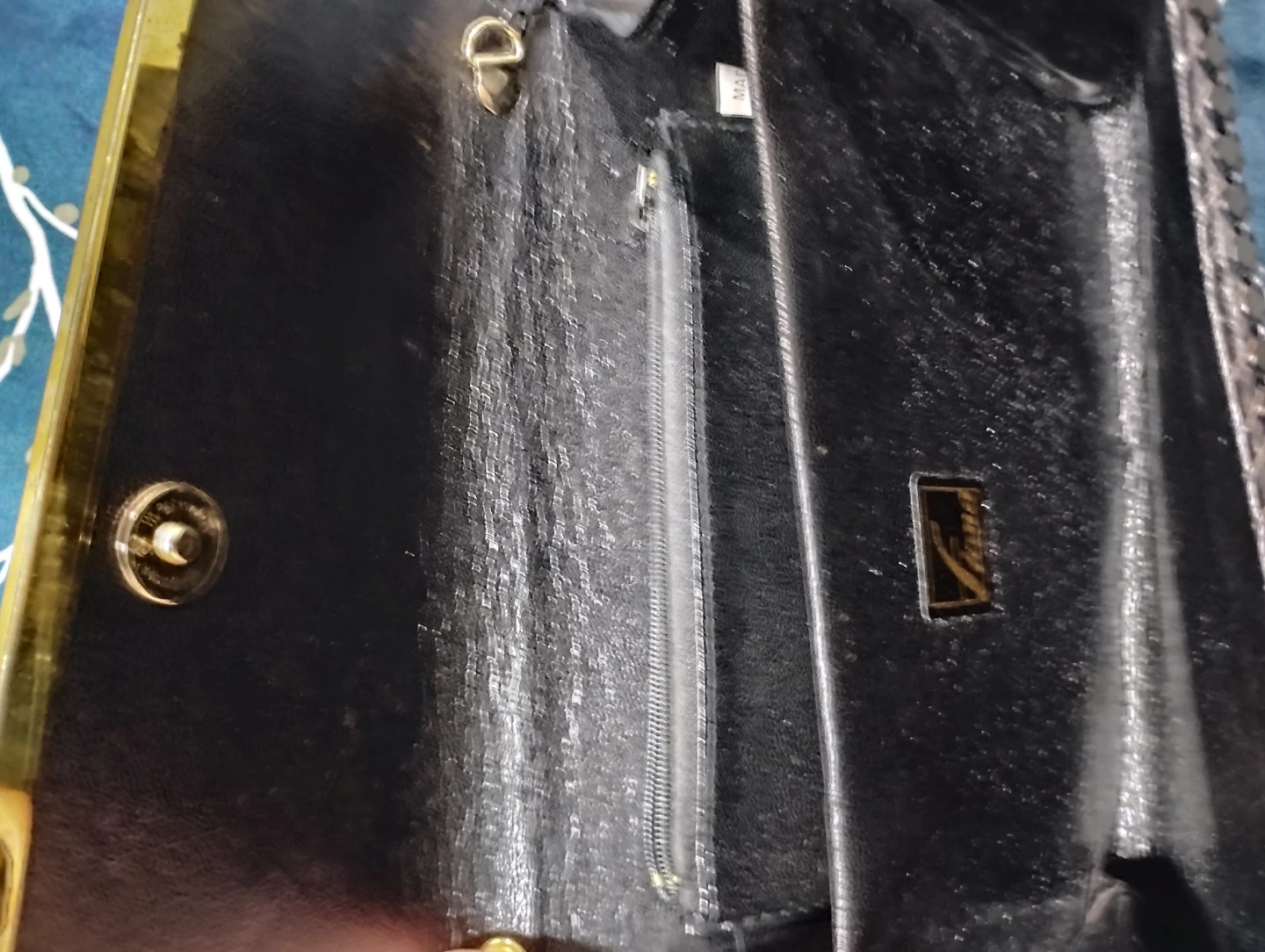 Black Mesh Clutch purse with chain strap - photo 3