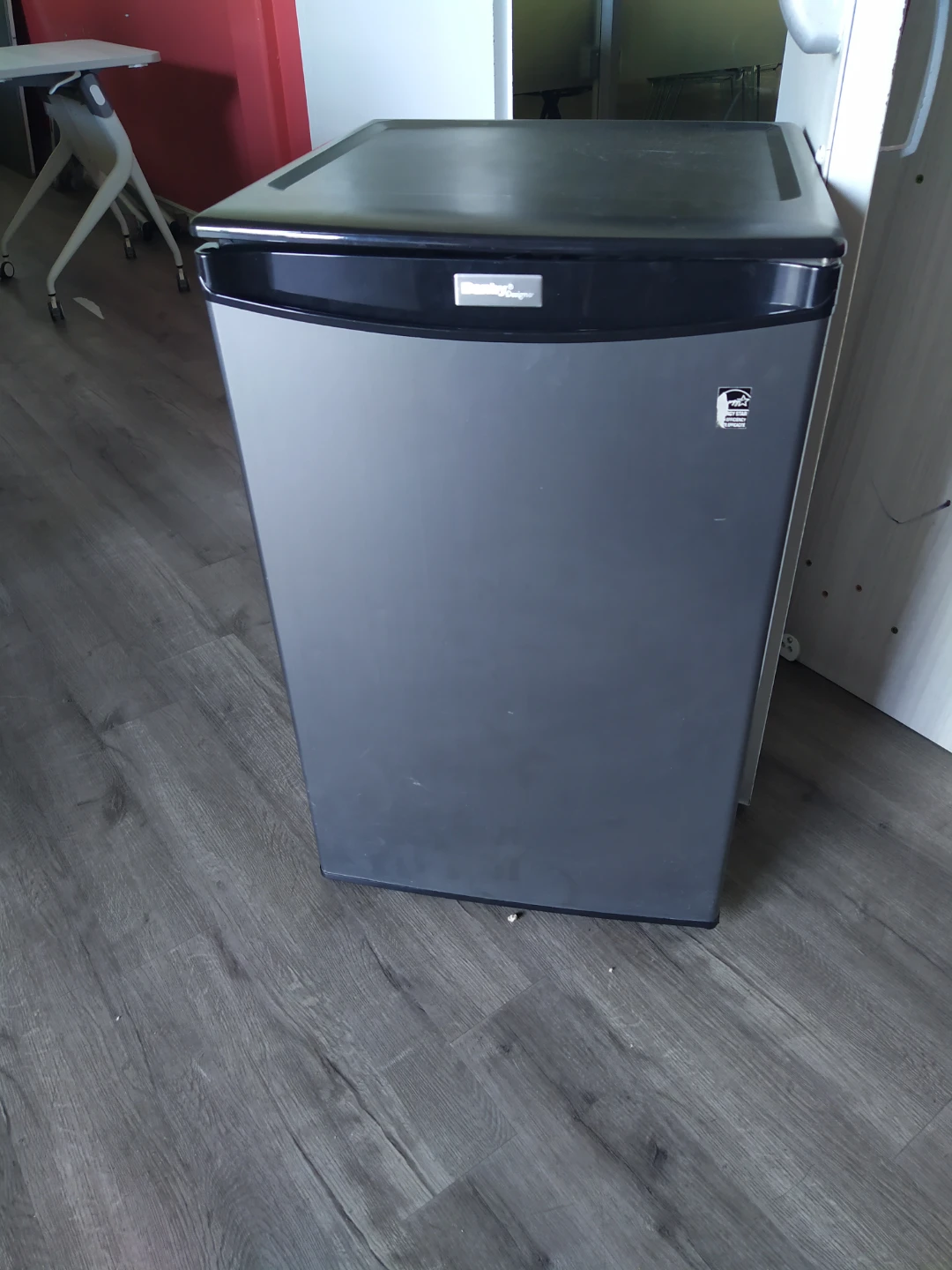 Danby DAR125SLDD Refrigerator