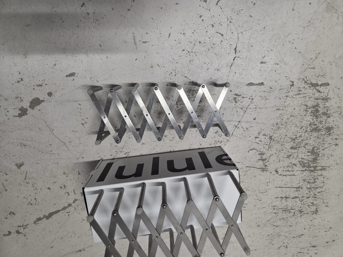 Lululemon Accordion Rack - photo 4
