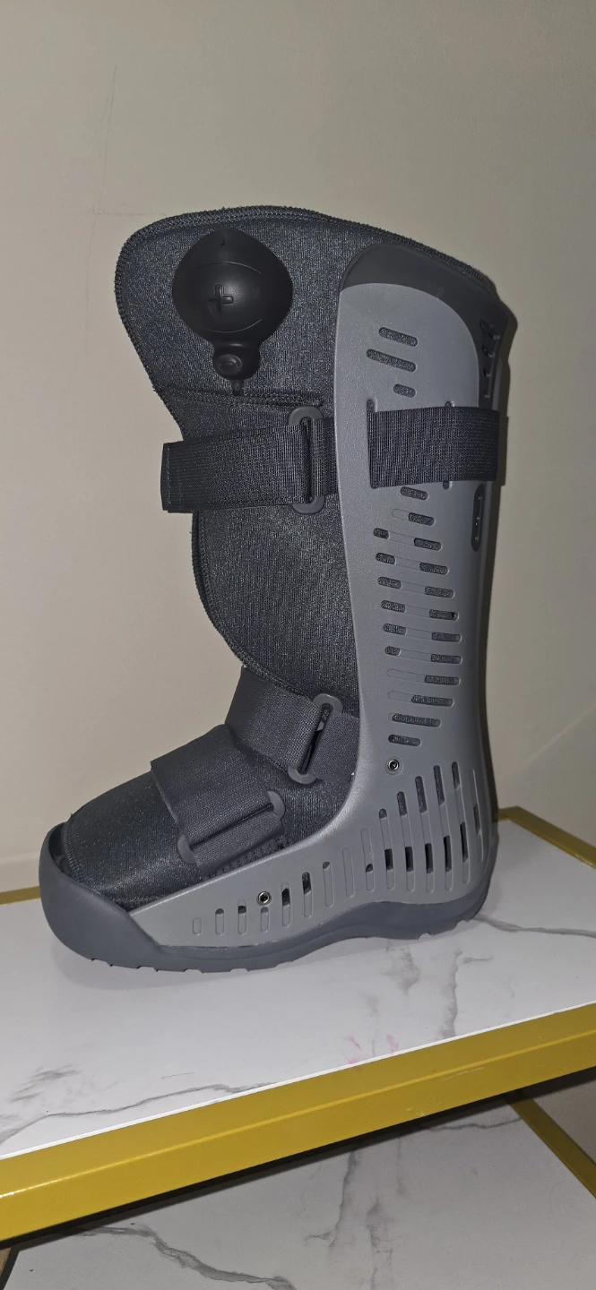 DonJoy Rebound Walking Boot