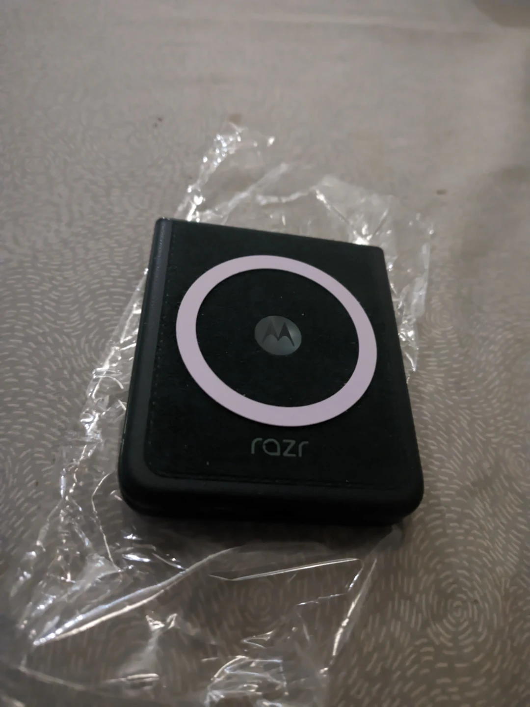 Motorola RAZR ultra 2025 - photo 4
