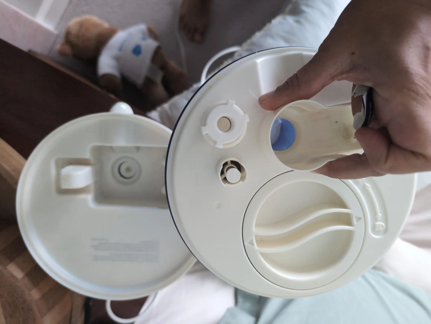 Extremely clean Vicks Humidifier - photo 3