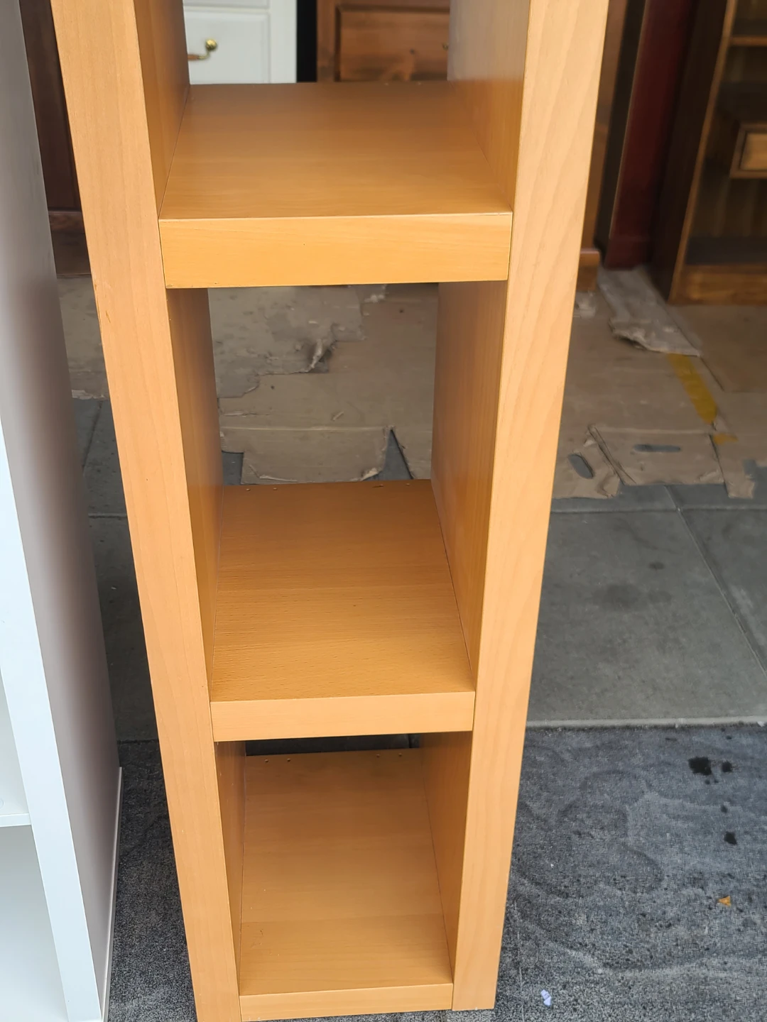 IKEA Maple Finish 6Ft & White Cubicle Display Shelf - photo 4