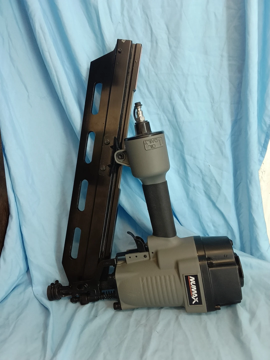Numax Pneumatic Framing Nailer - photo 3