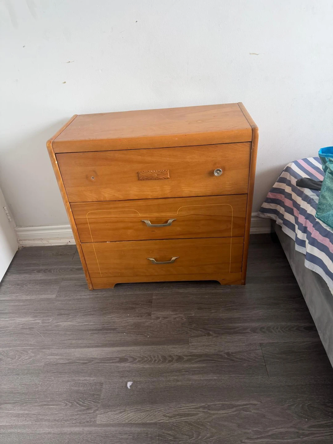 Vintage 3 and 4 Drawer Dresser - photo 3