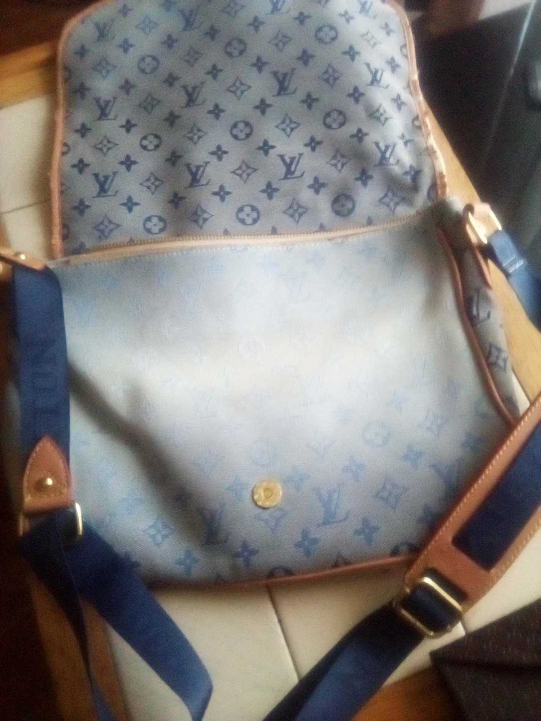 Louis Vuitton Monogram Messenger Bag - photo 3