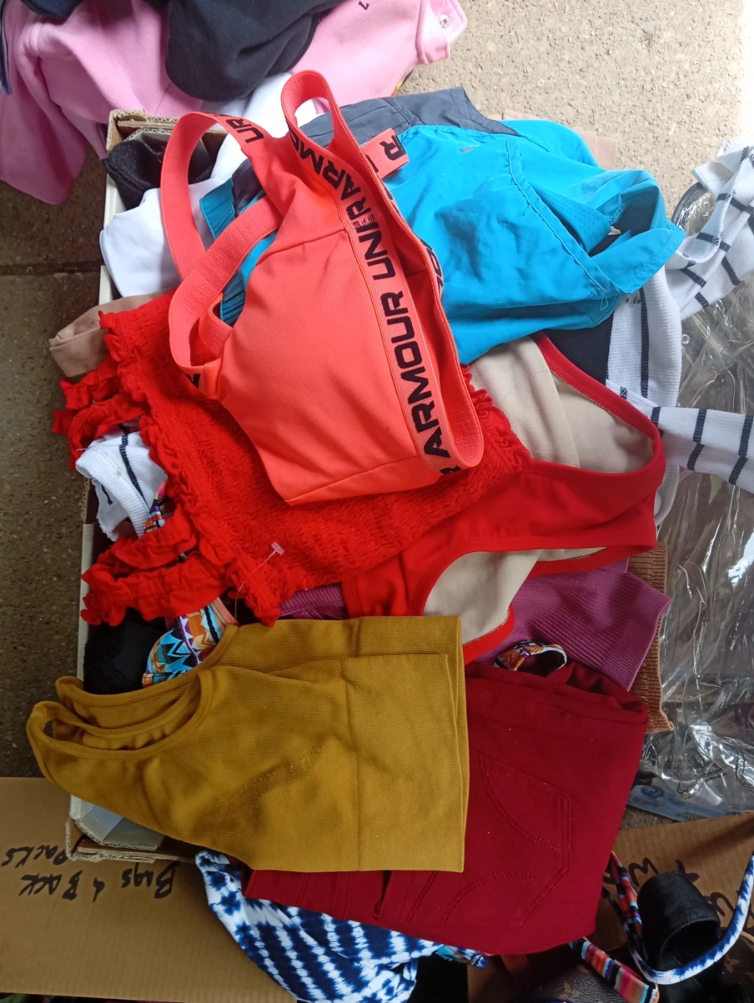 Mixed lot of women's clothing and accessories - photo 5