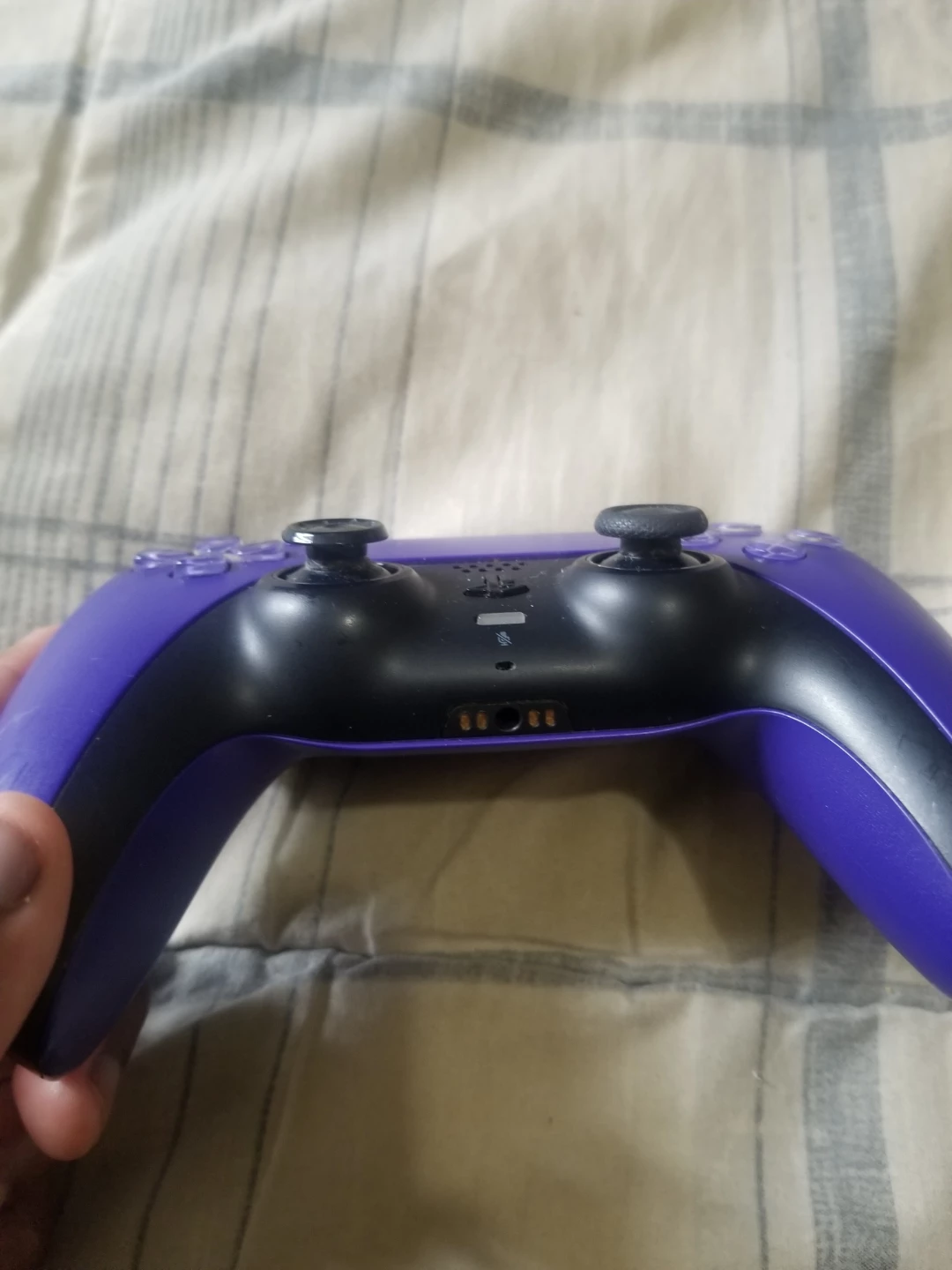 Sony PlayStation 5 DualSense Wireless Controller - photo 4
