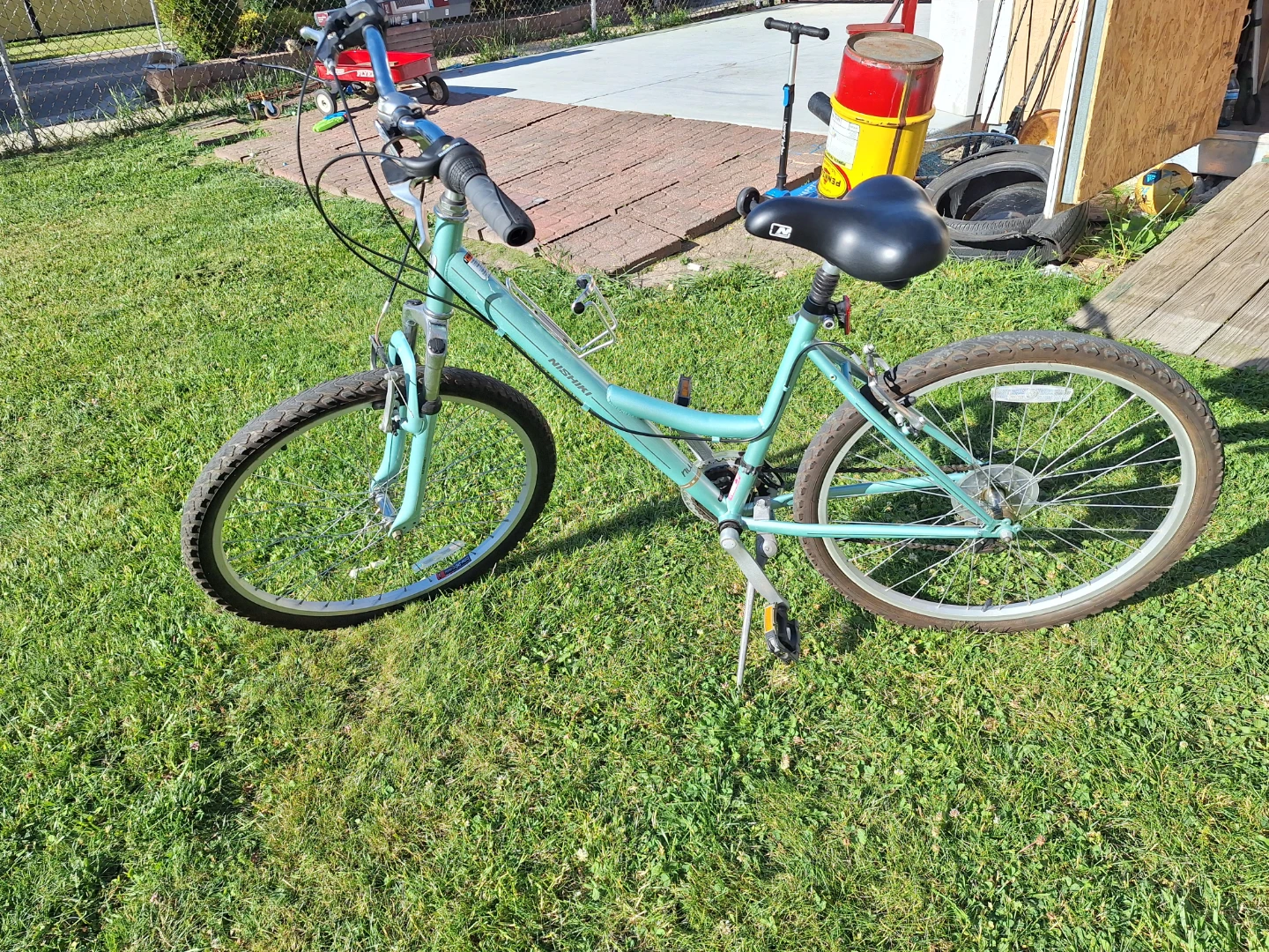 Nishiki Women's Tamarack Comfort Bike