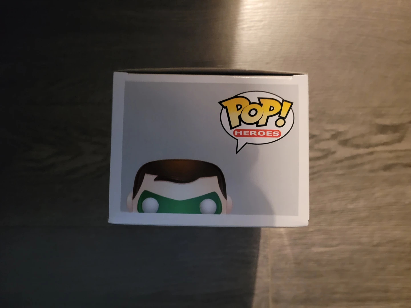 Funko Pop! DC Universe Green Lantern Vinyl Figure - photo 2