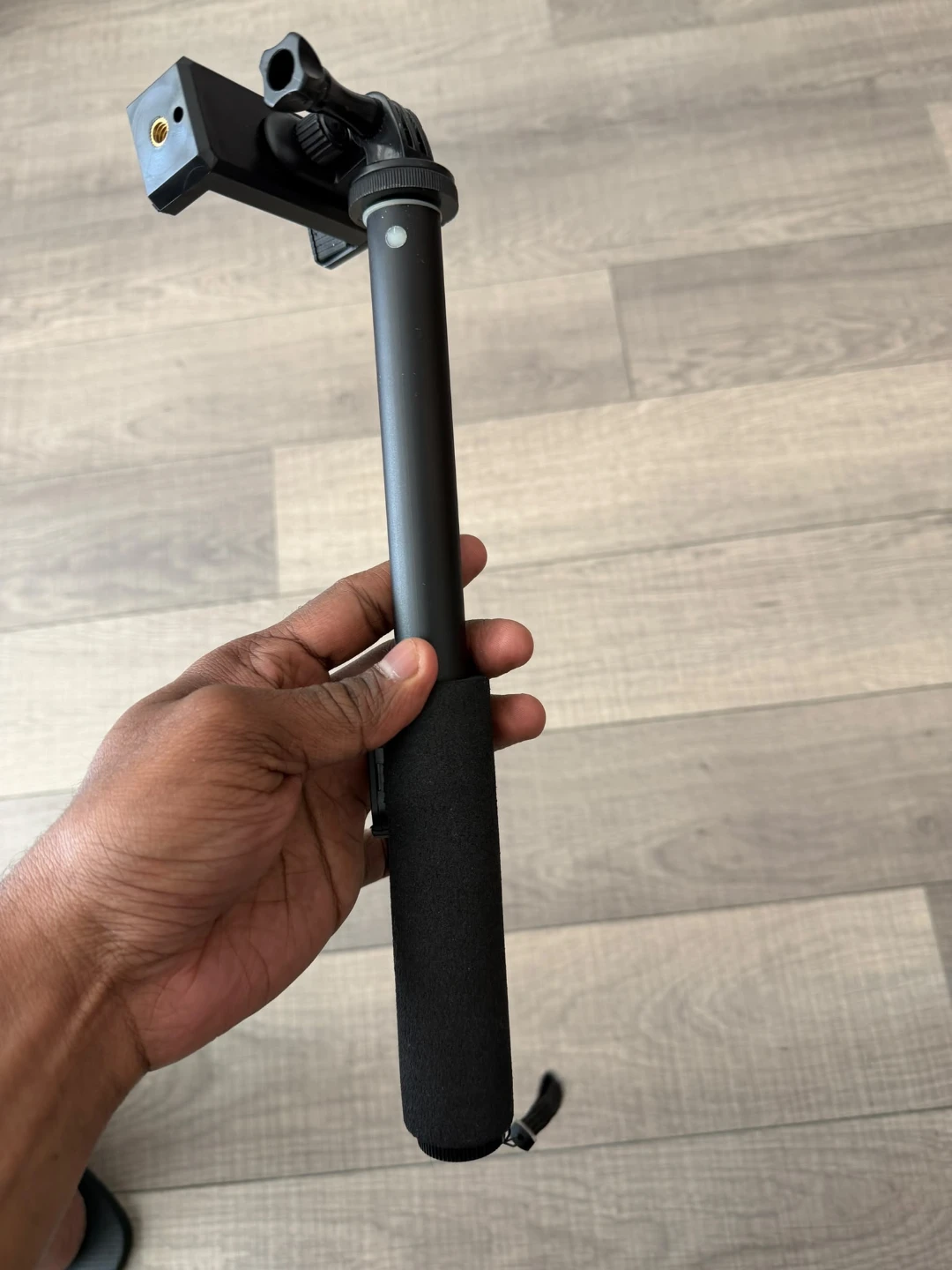 VIVITAR Selfie Stick with Phone Mount - photo 4