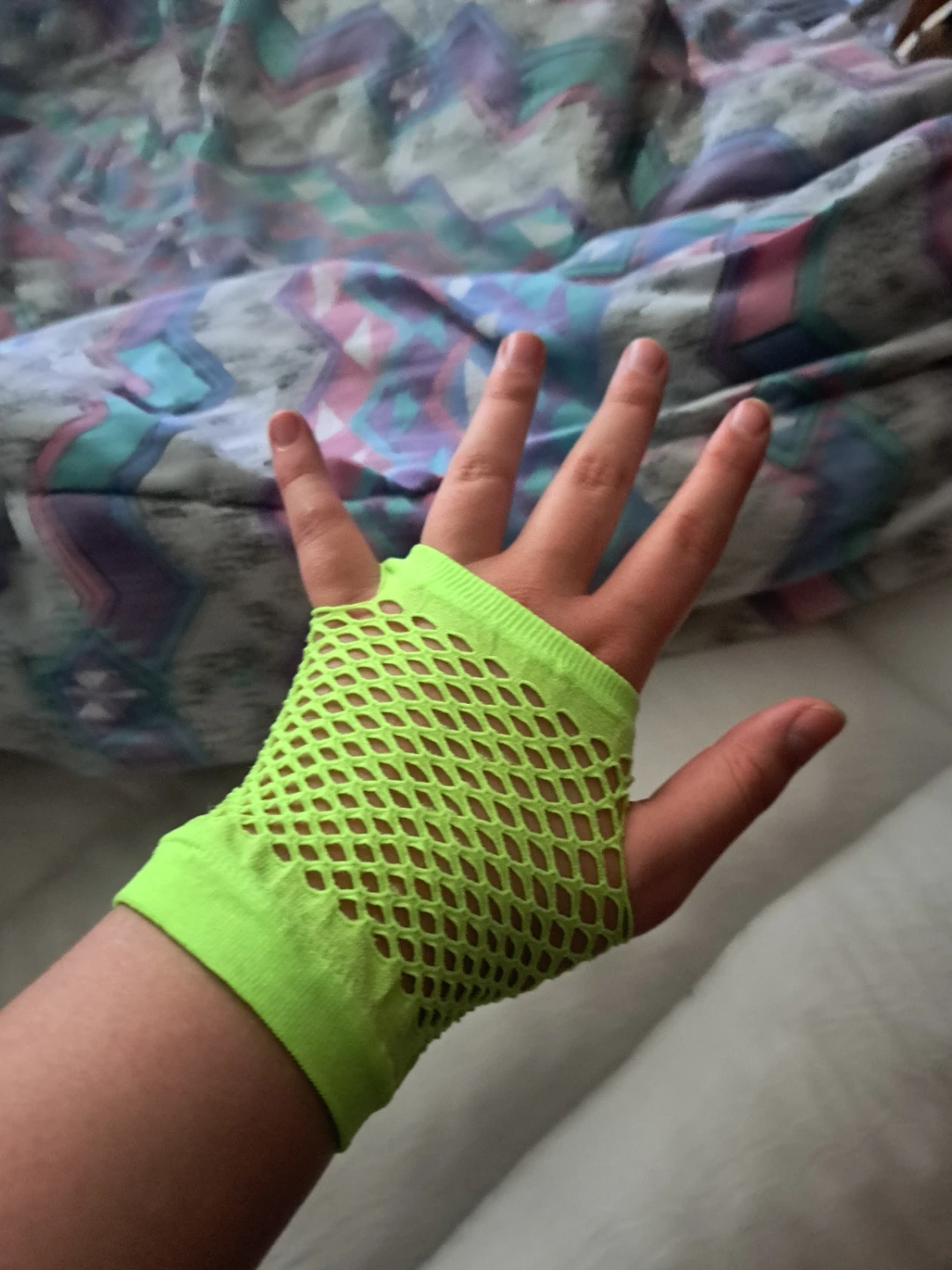 Neon Fishnet Gloves Set - photo 3