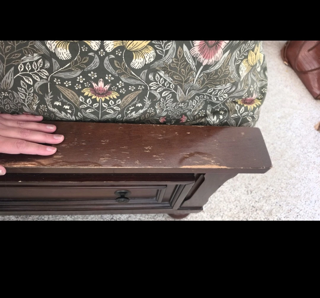 King size bed frame - photo 4