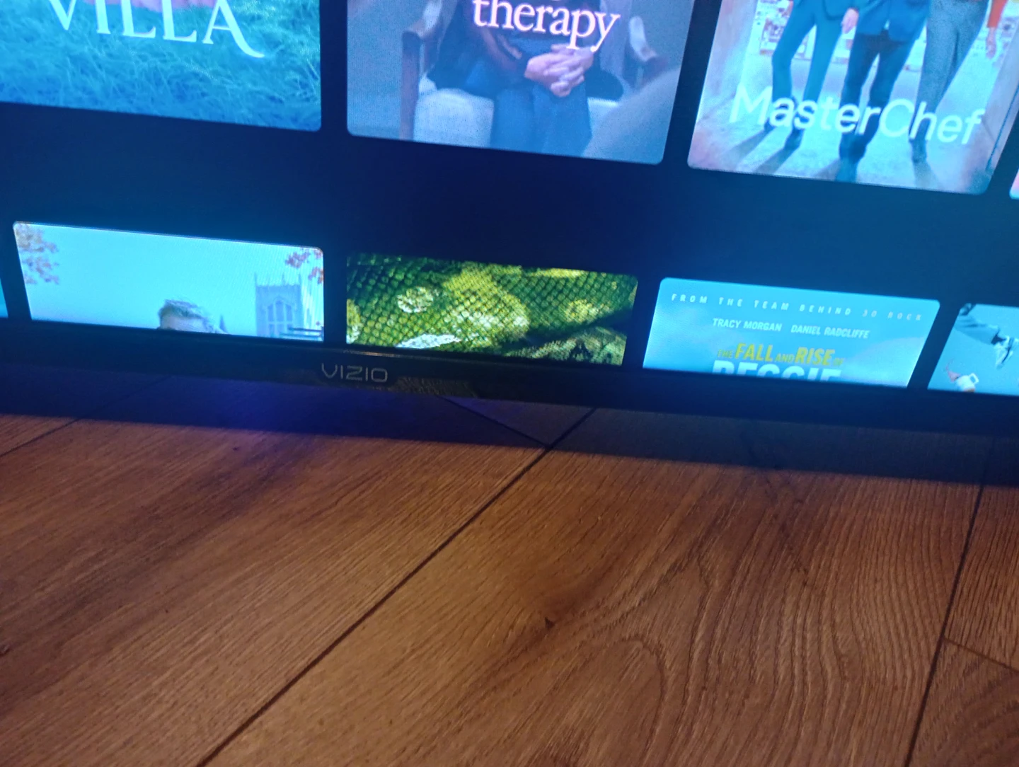 Vizio Smart TV with Remote - photo 3