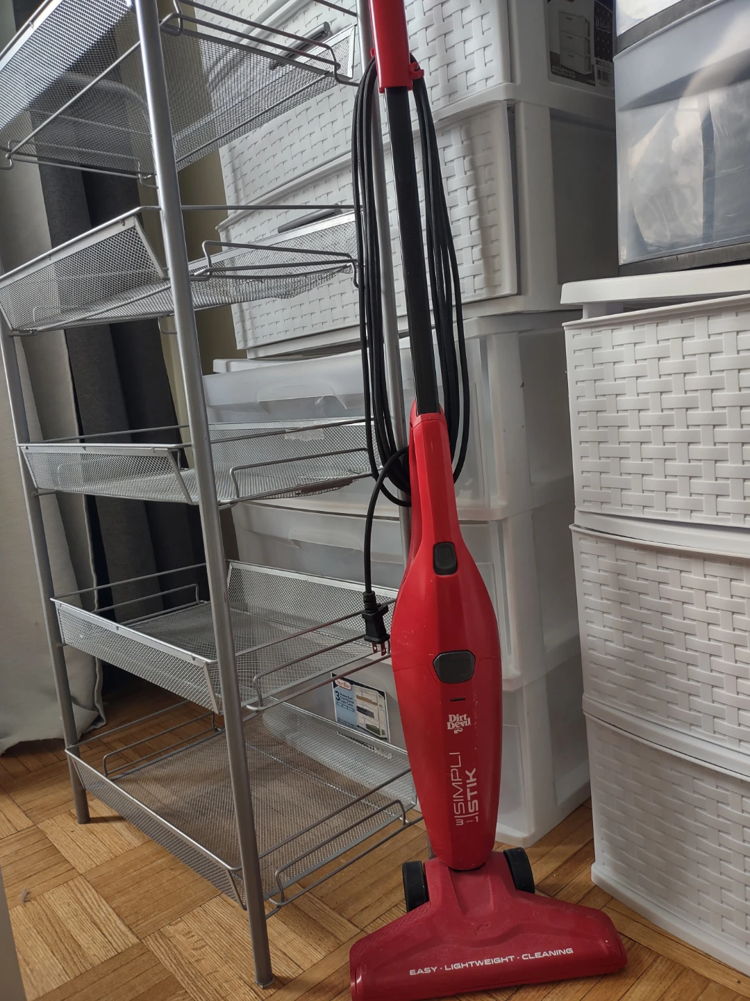 Dirt Devil Simpli Stik Lightweight Vacuum