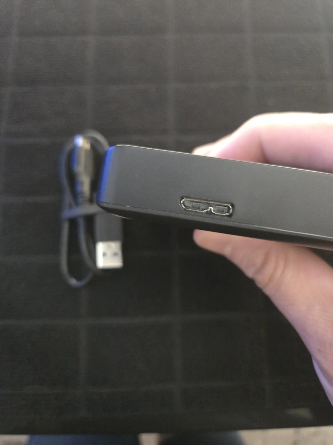 Toshiba 4TB Portable External Hard Drive - photo 3