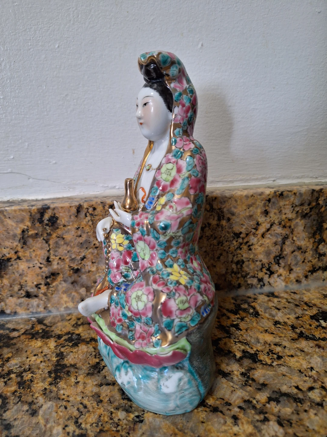 Guanyin Buddhist Figure The Goddess of Mercy - photo 2