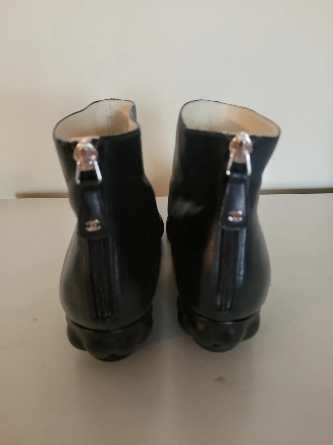 Chanel Black Leather Ankle Boots Size 40⚽ - photo 2