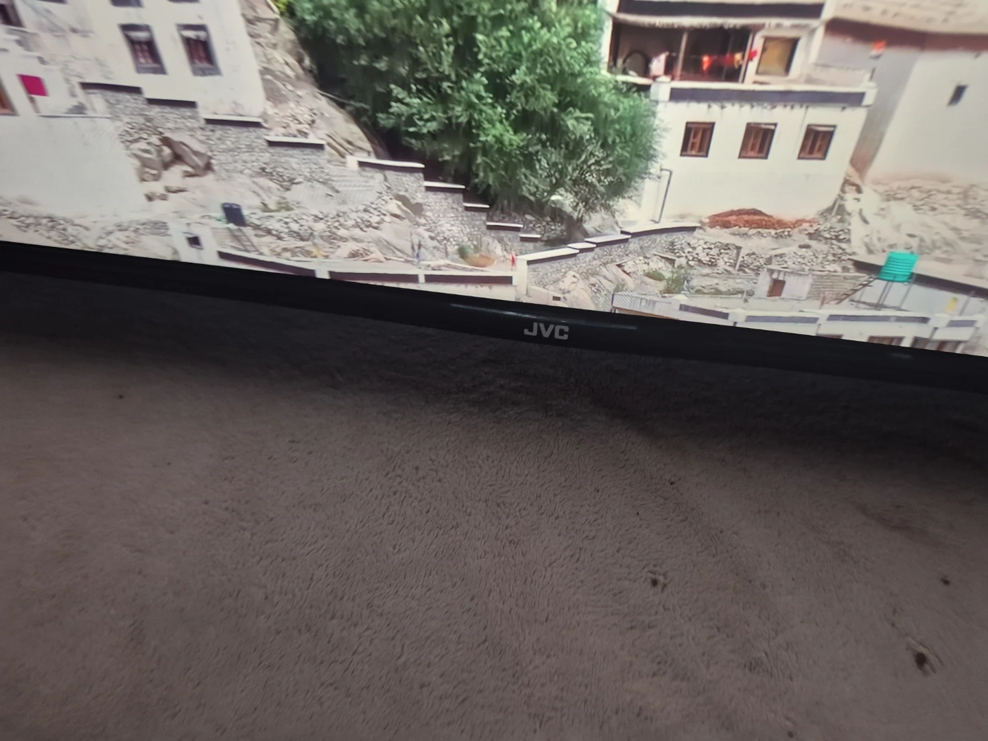 JVC Smart TV 43" 4k uhd - photo 4