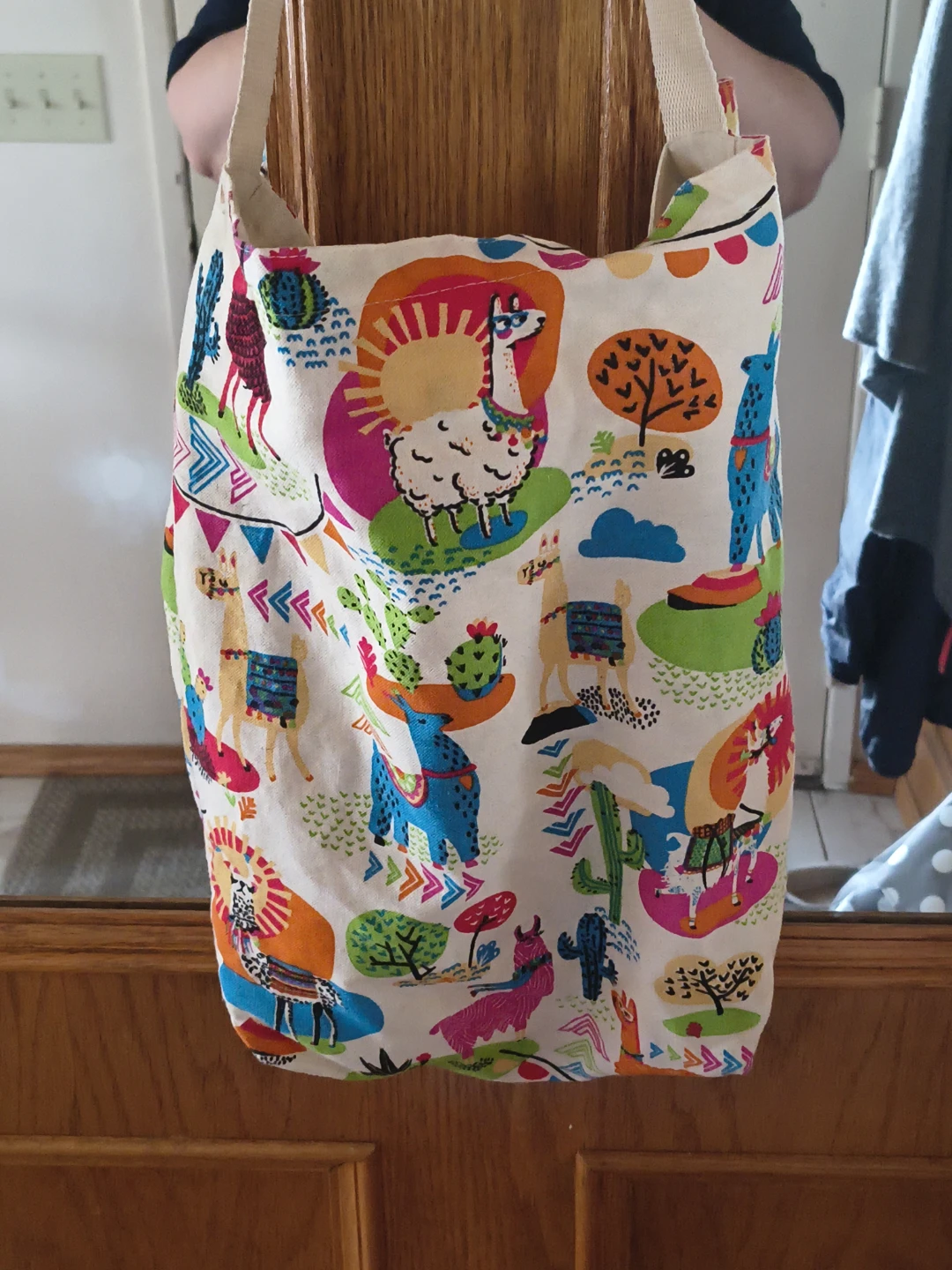 Tierra de Humos Llama Print Tote Bag