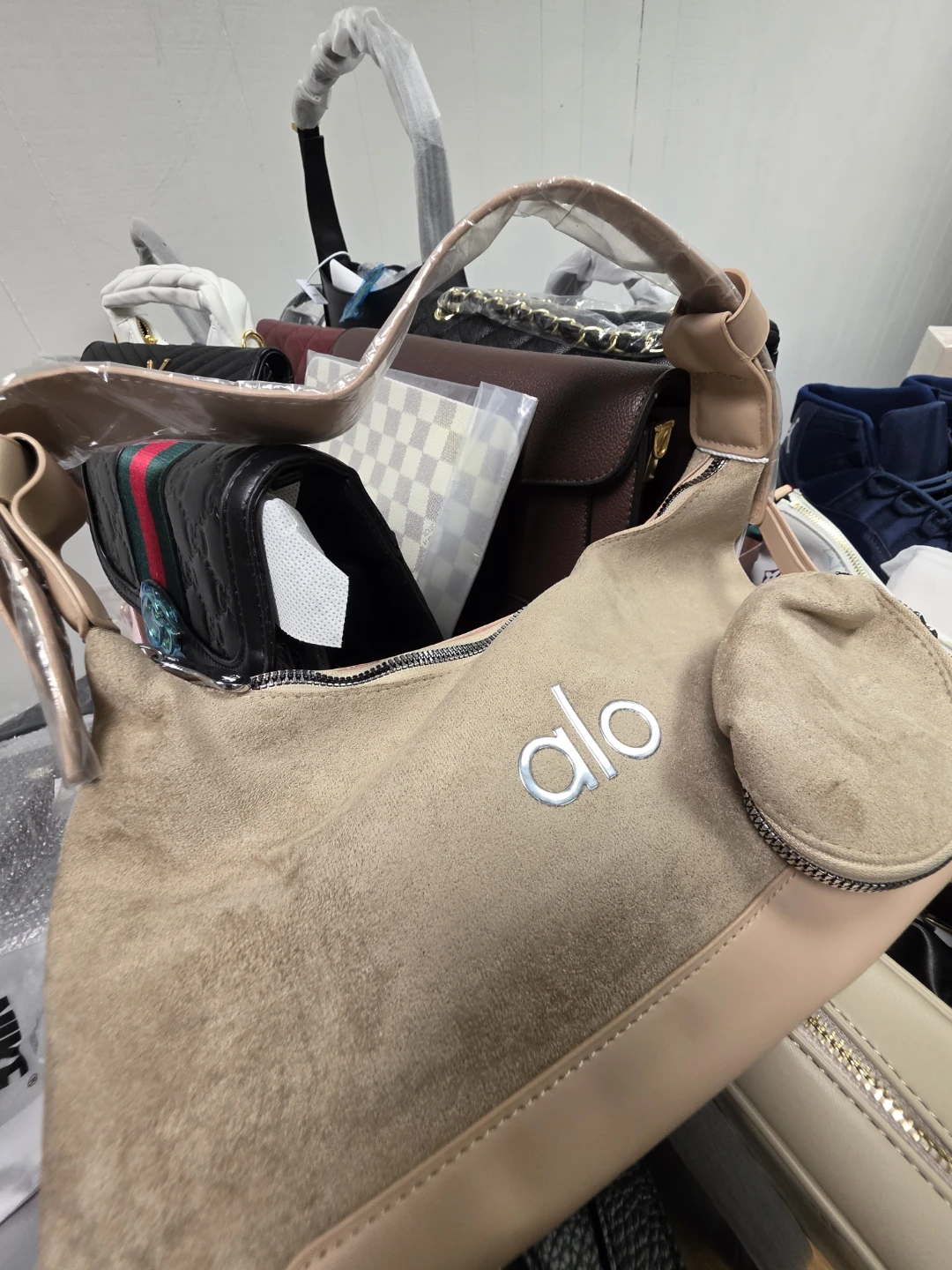ALO Beige Suede Hobo Bag with Coin Pouch - photo 4
