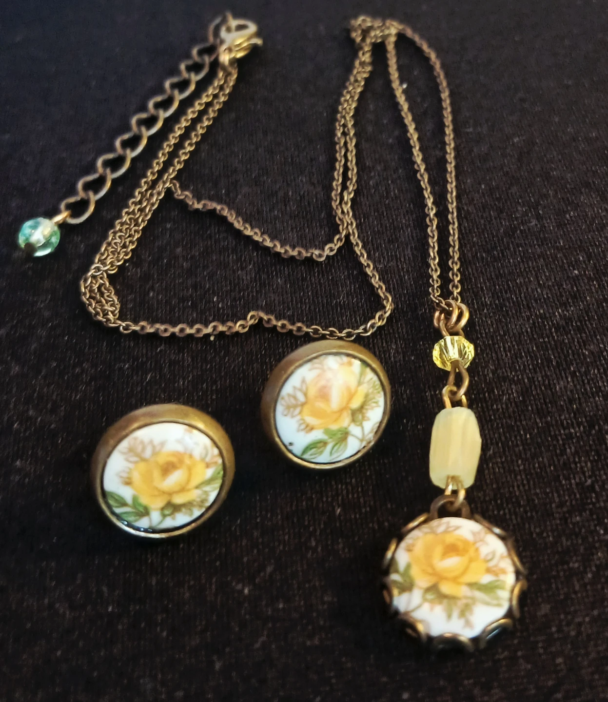 Vintage Rose Pendant Necklace and Earring Set