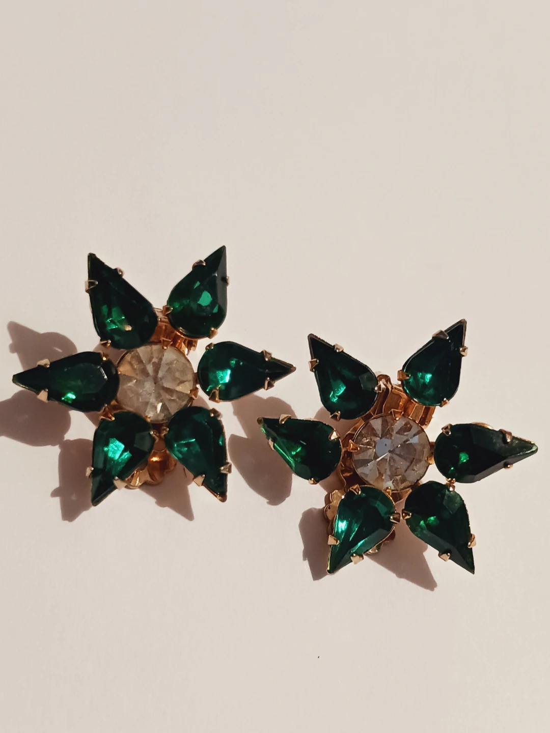 Gorgeous Green Gem Flower clip on Earrings - photo 4