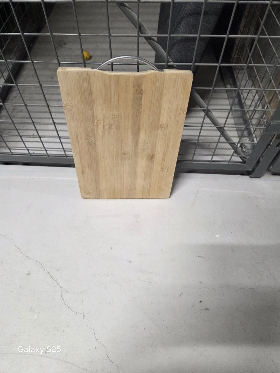 Bamboo Cutting Board with Handle - photo 2