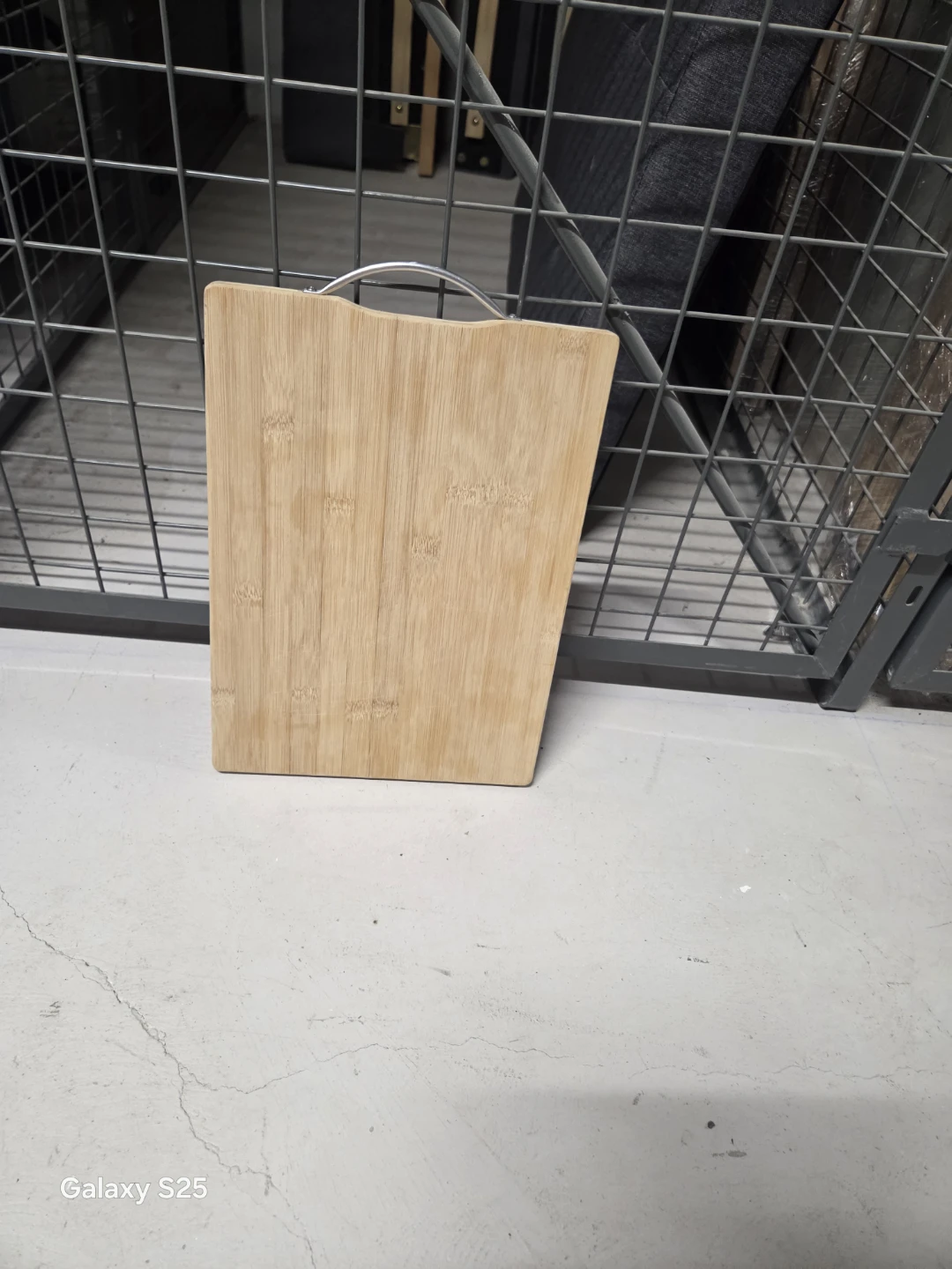Bamboo Cutting Board with Handle - photo 3