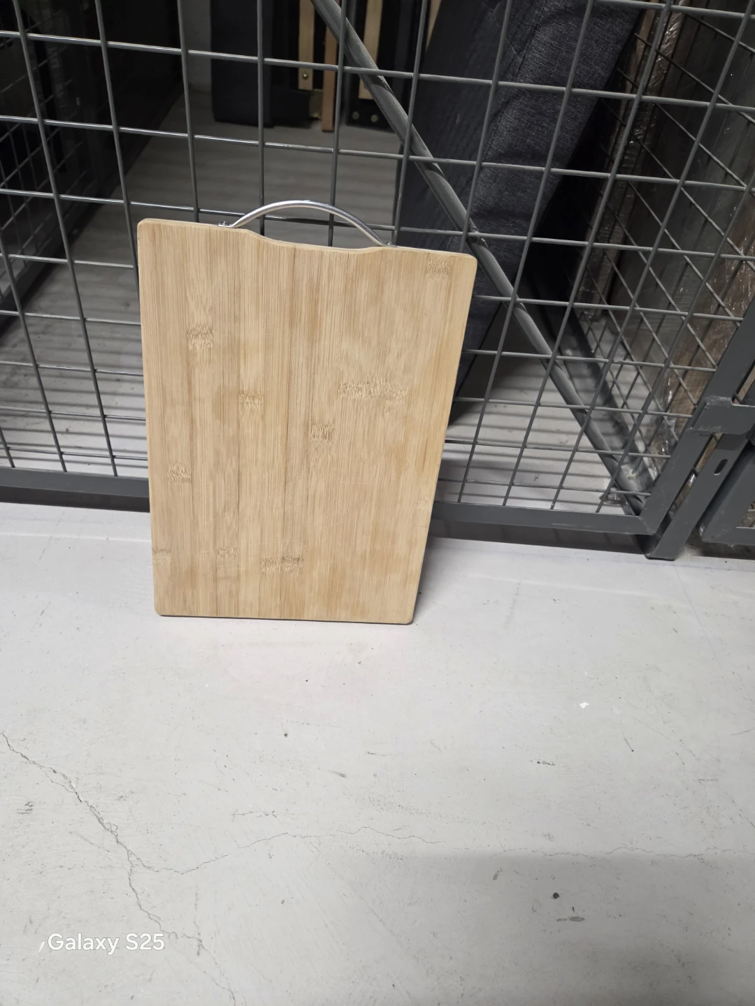Bamboo Cutting Board with Handle - photo 5