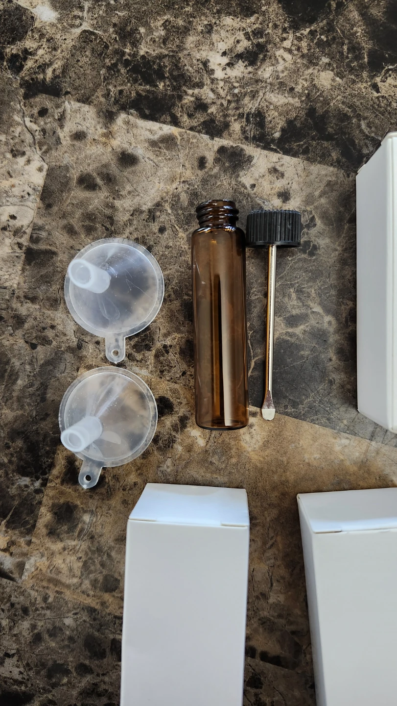 Amber Glass Dropper Bottles with Funnels