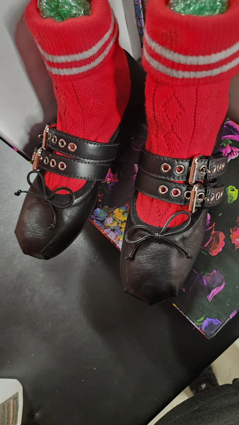 Dolce & Gabbana Black Leather Ballet Flats with Red Socks - photo 4