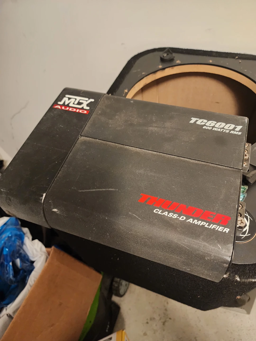 MTX Audio Thunder TC6001 Amplifier