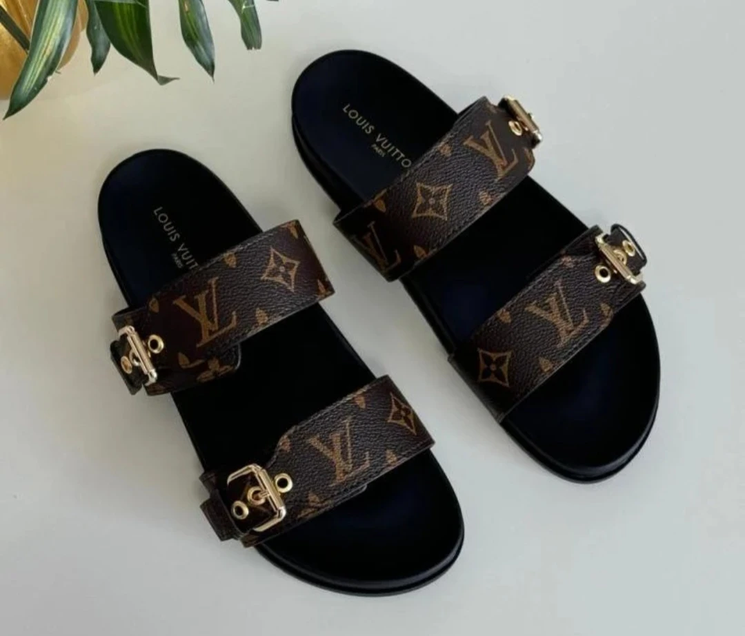 New leather sandals size 6,7,9