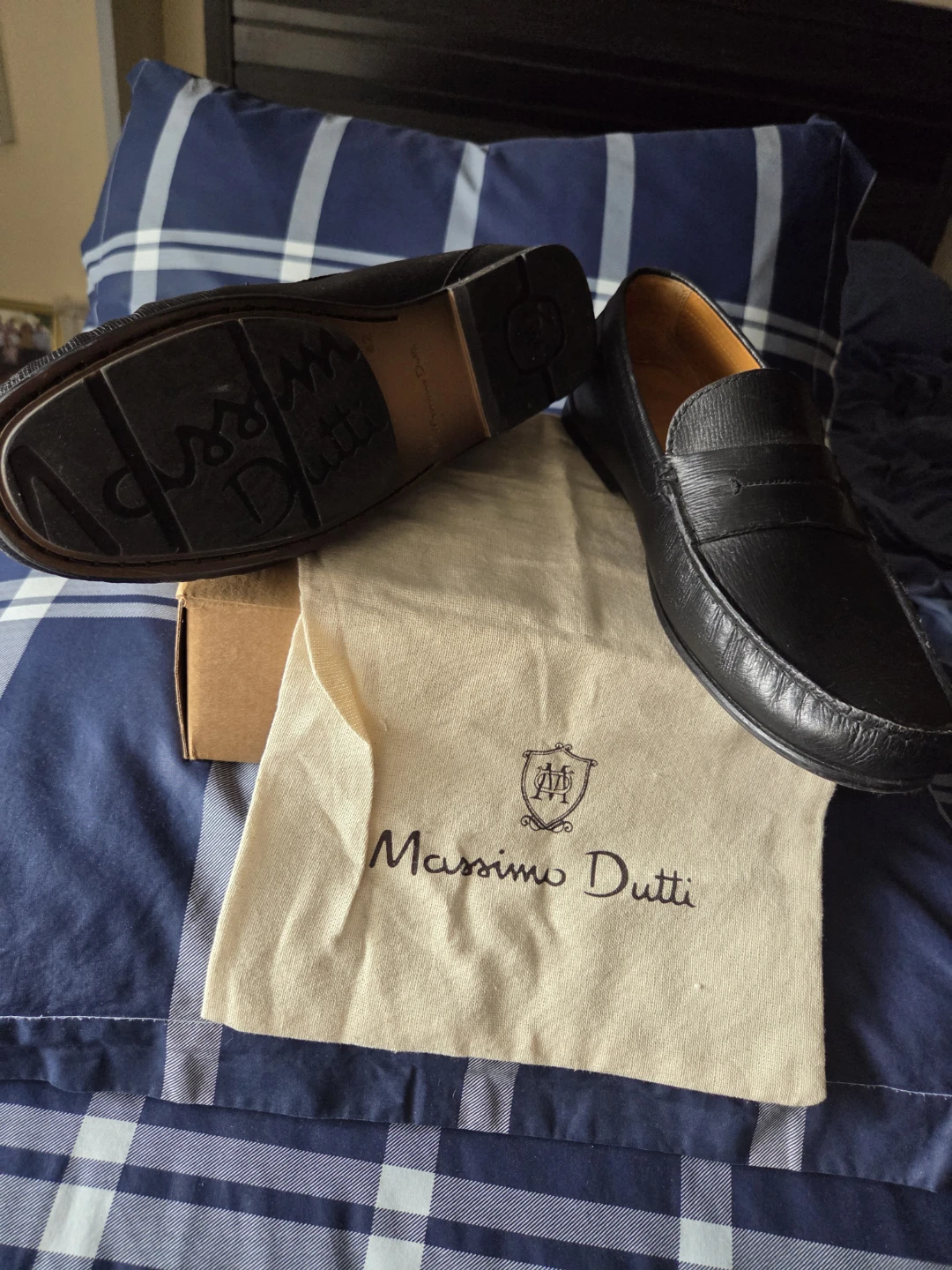 Massimo Dutti Black Leather Loafers