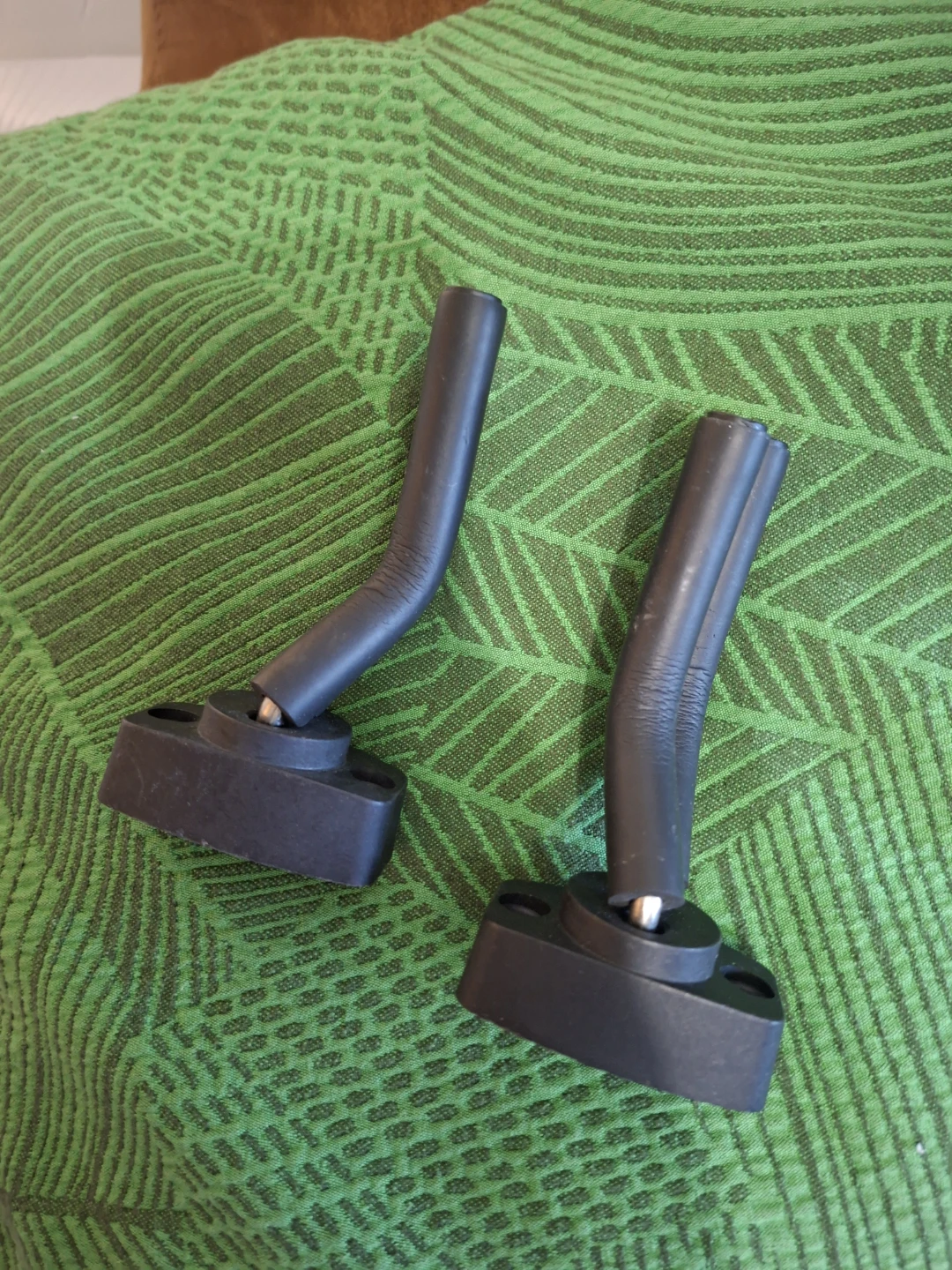 Pair of Black Instrument/Guitar/Ukulele Wall Mounts