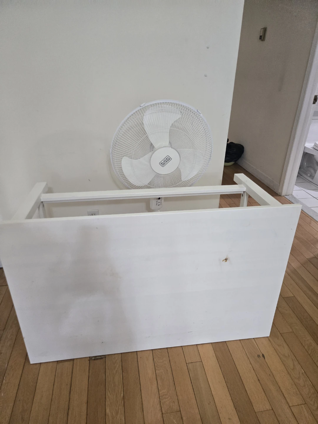 White Coffee Table - photo 4