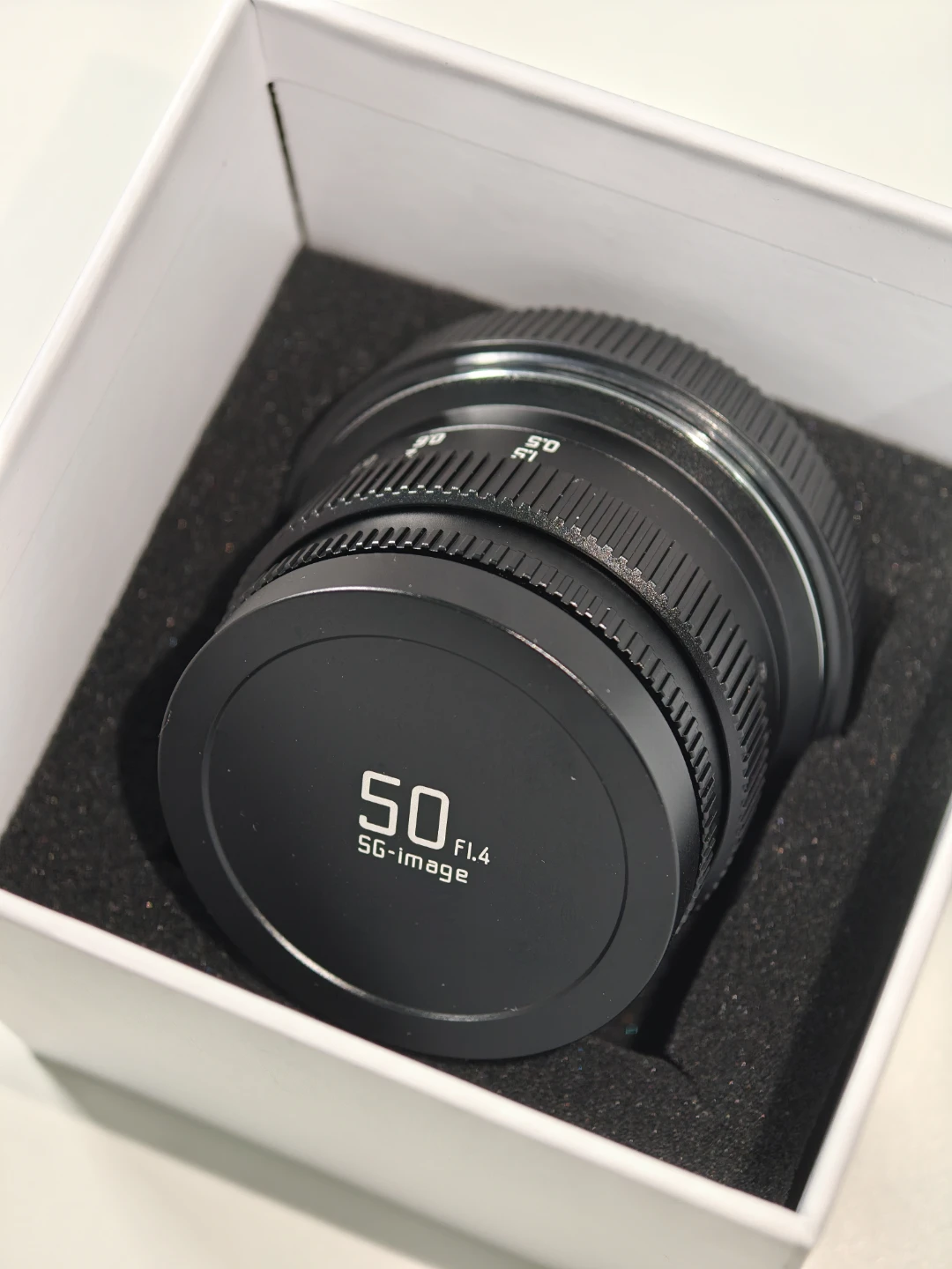 50mm F1.4 lenses for canon RF - photo 2