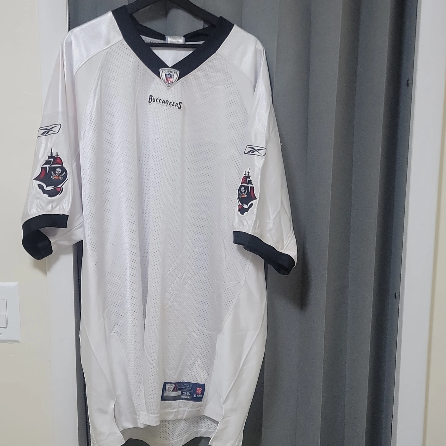 Reebok Tampa Bay Buccaneers NFL Jersey #56