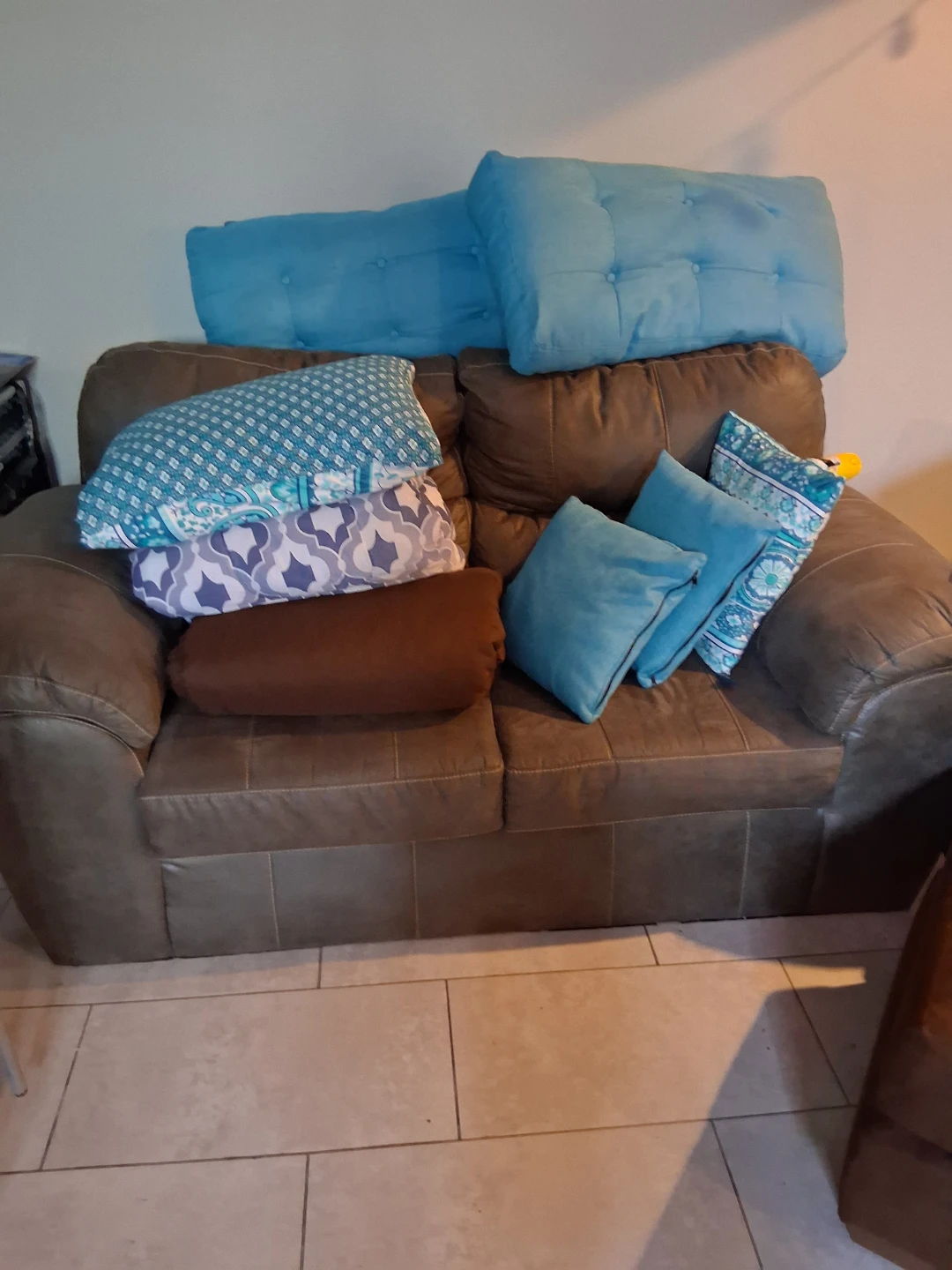 Grey 2 sit sofa.