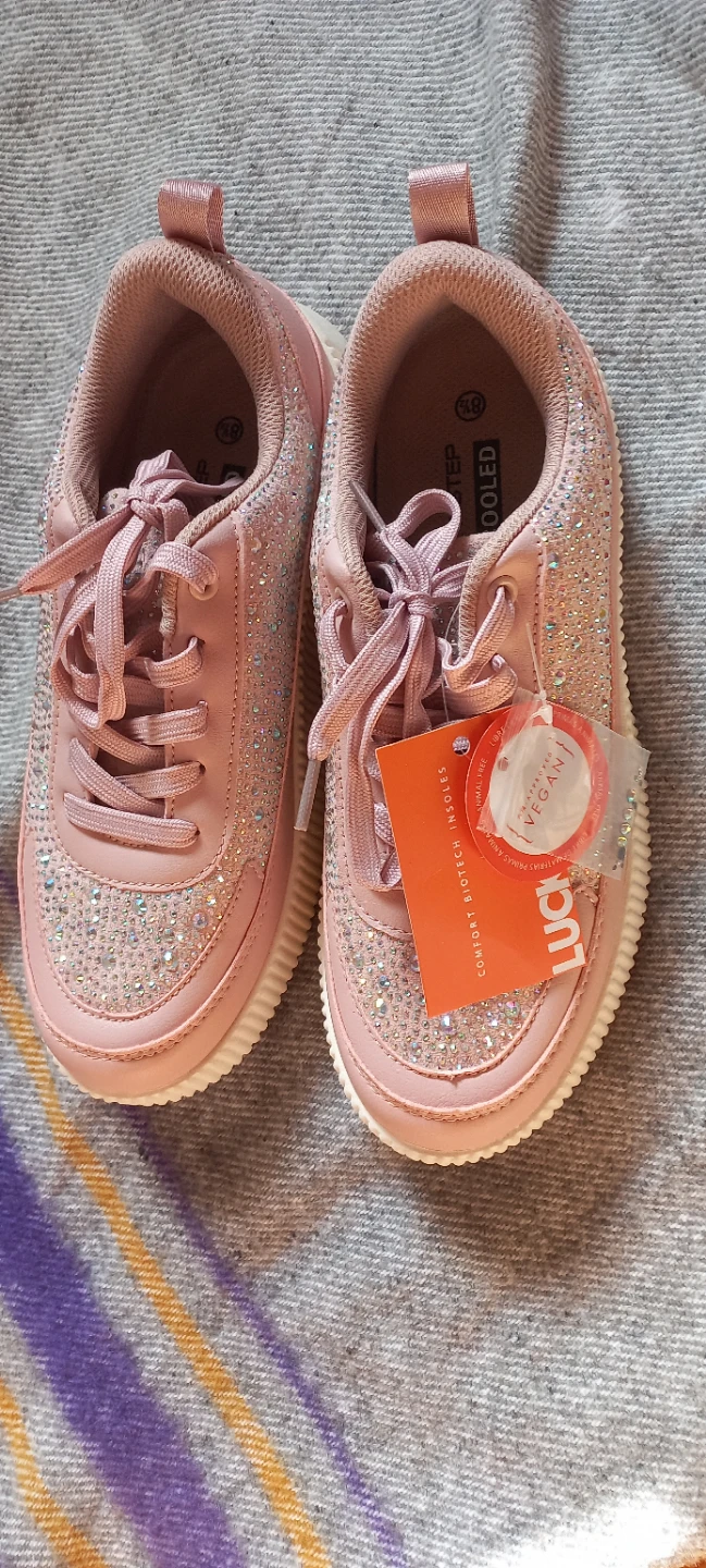 Pink sparkly sneakers - photo 3