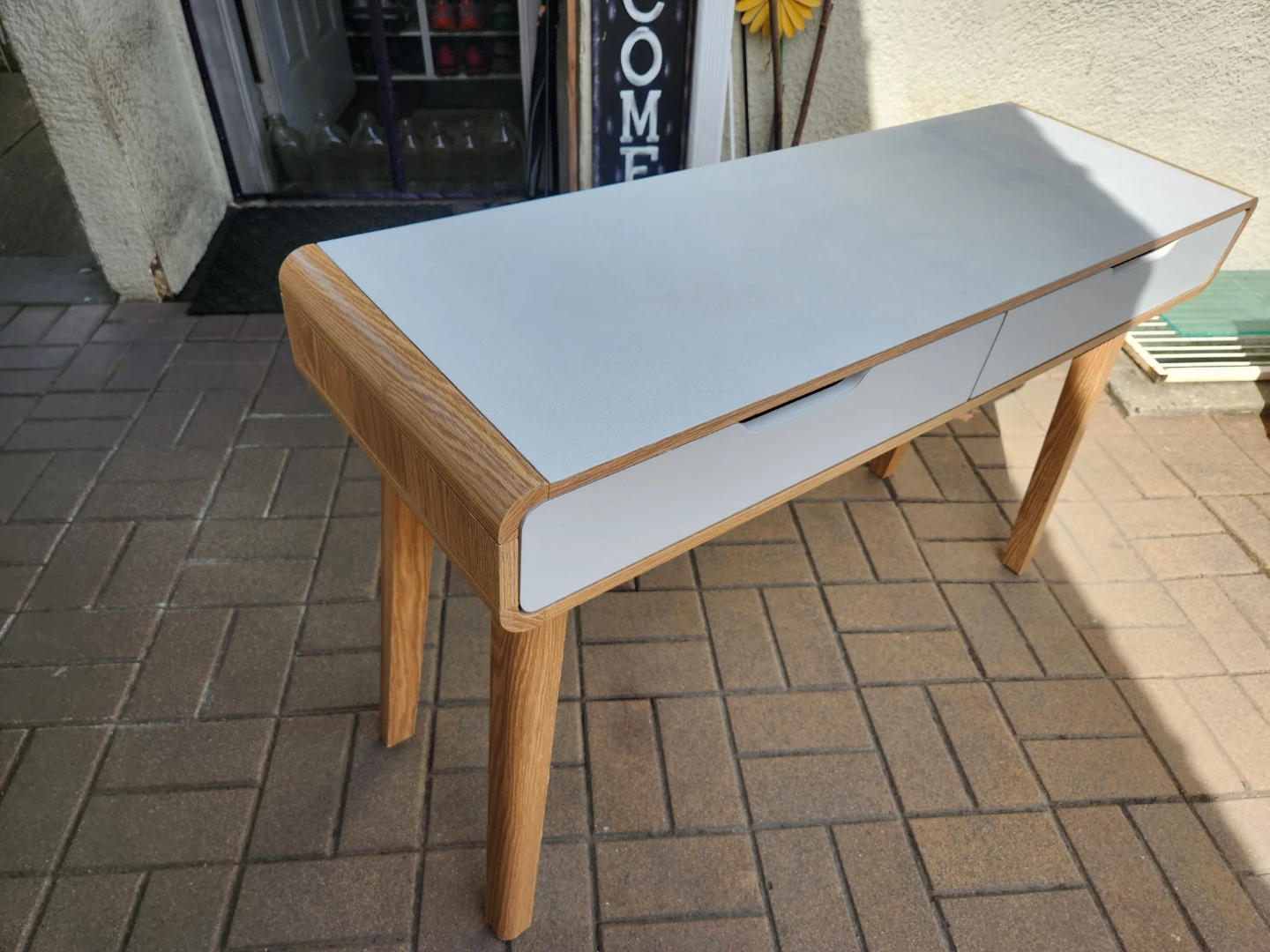 Console table - photo 5