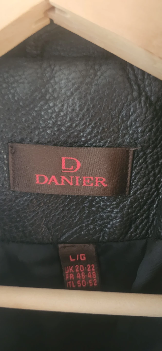 Danier Black Leather Jacket - photo 2