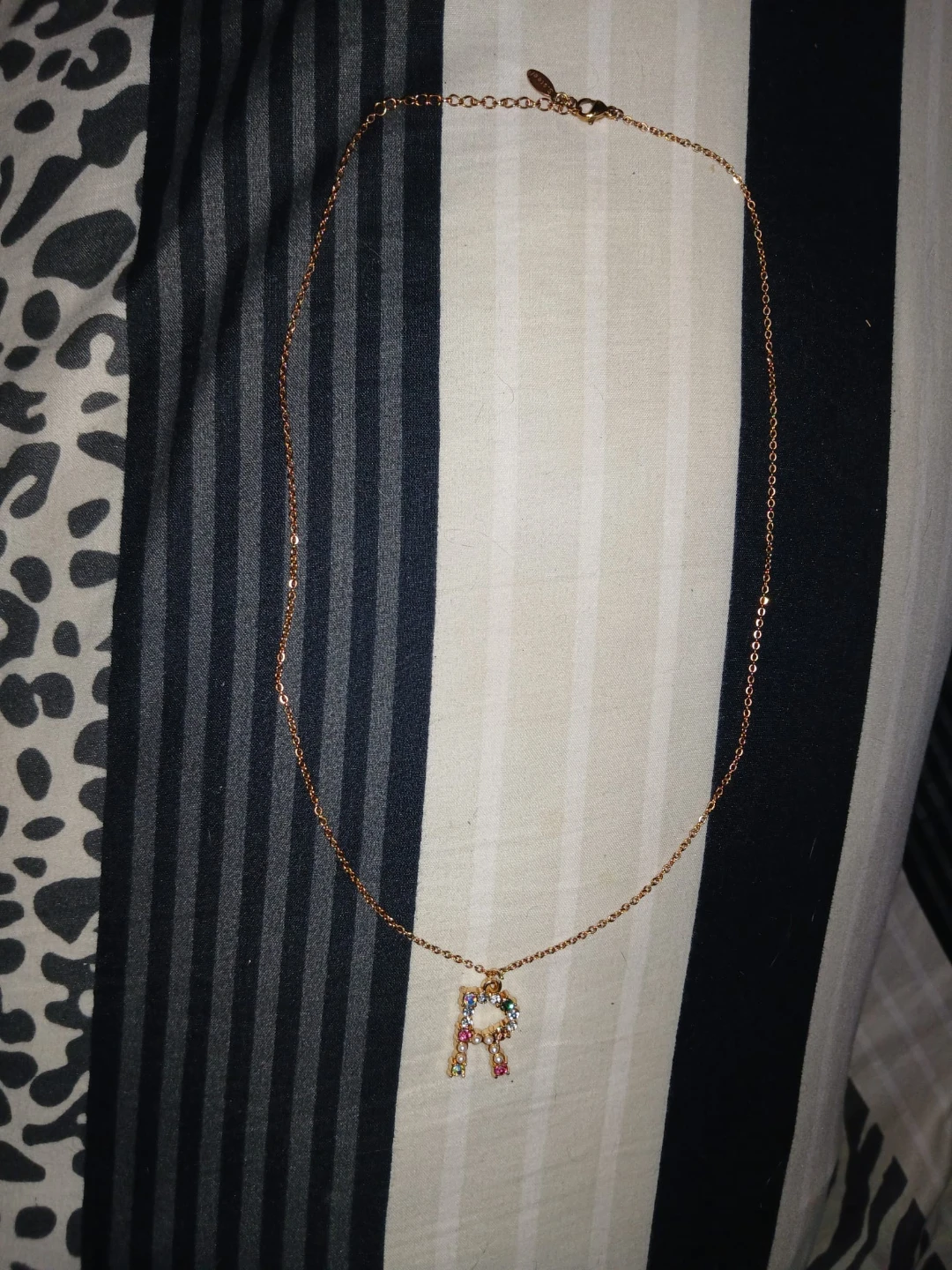 Alphabet R Necklace with Rhinestones