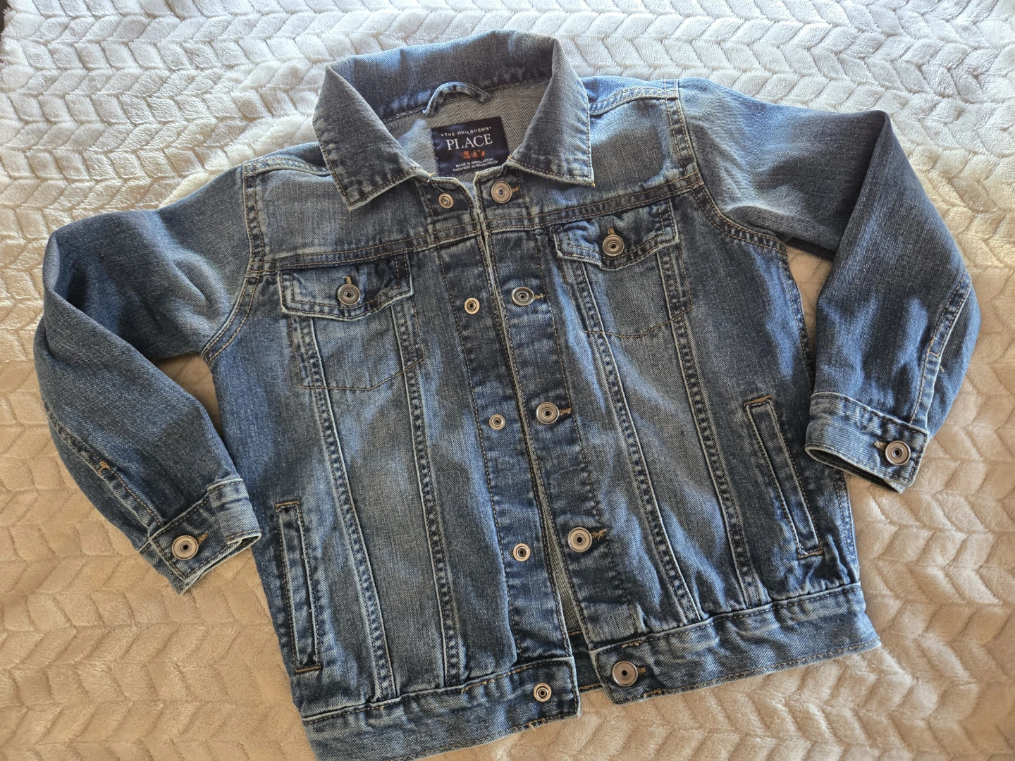 Kids cloths